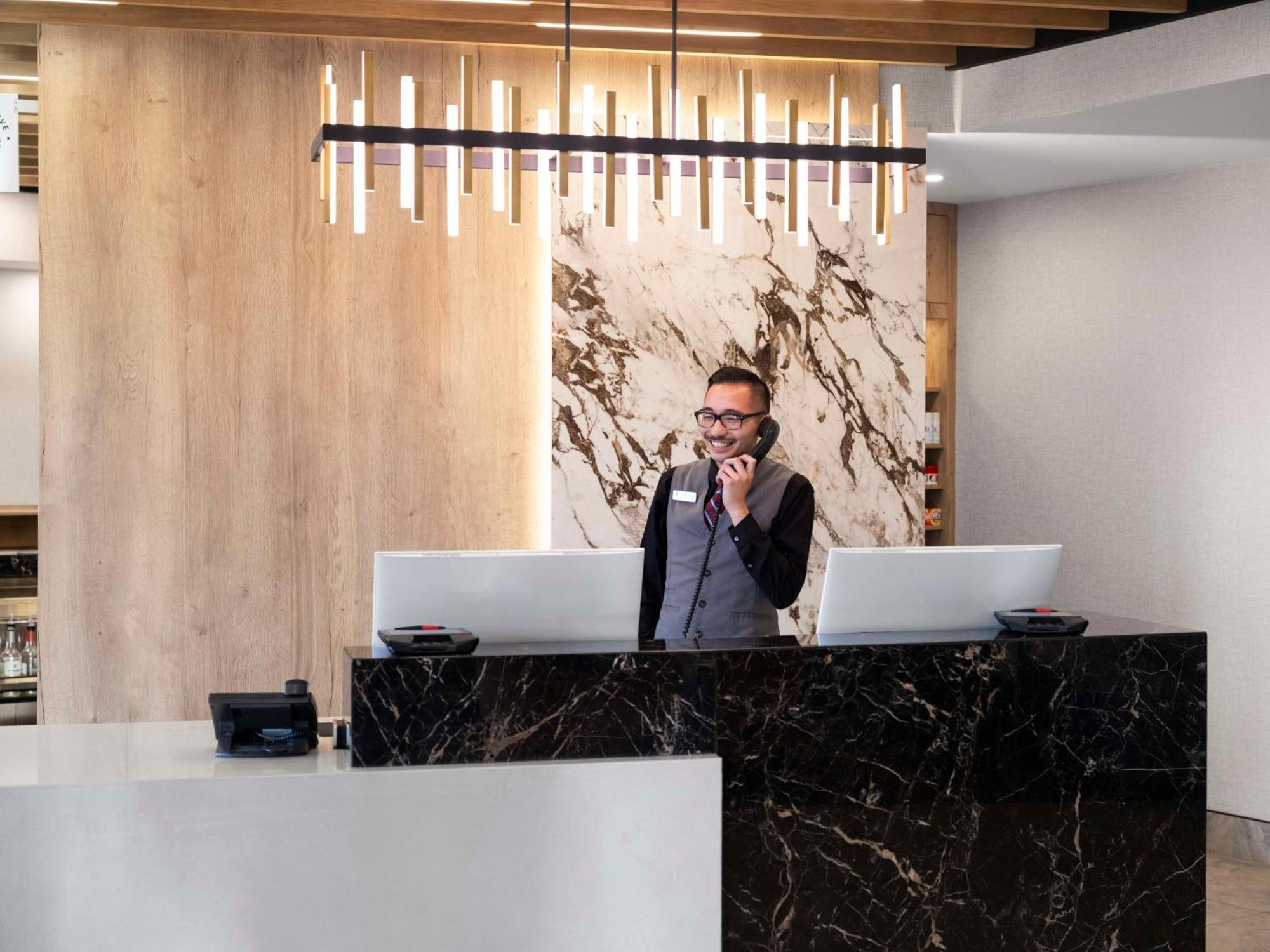 Hyatt Place Kansas City/overland Park/metcalf 3*